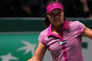 Li Na İstanbul'da yarı finale &ccedil;ıktı