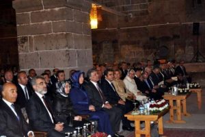 Cumhurbaşkanı i&ccedil;in o t&uuml;rk&uuml;y&uuml; seslendirdi
