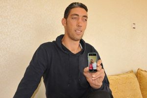 D&uuml;nyanın en uzun adamı "D&uuml;nya evine" giriyor