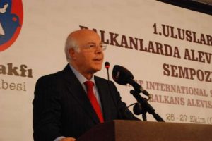"T&uuml;rk tarihi yeniden yazılmalı"