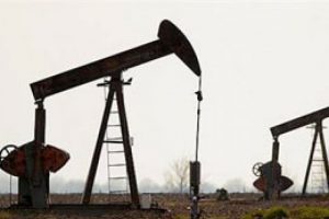 Cezayir'de b&uuml;y&uuml;k bir petrol yatağı