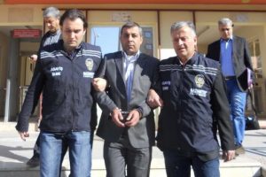 Fuhuşa zorladığı eşini &ouml;ld&uuml;ren koca tutuklandı