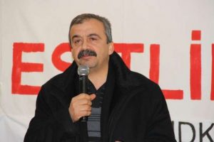 "Kimseden şefaat beklemiyoruz"