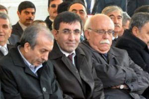 Protokolde dikkat &ccedil;eken detay!