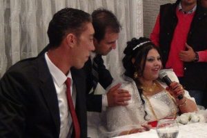 D&uuml;nyanın en uzun adamının ilk takısı Mardin Valisi'nden