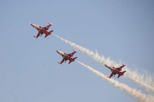 T&uuml;rk yıldızlarının provası nefes kesti