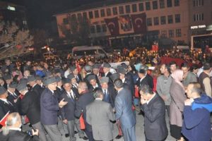 Bursa'da fener alayı y&uuml;r&uuml;y&uuml;ş&uuml;