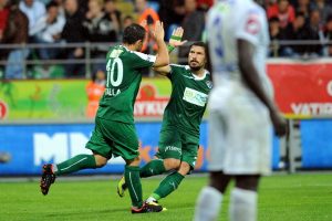 Timsah'da gol sevincini 5 isim yaşadı!