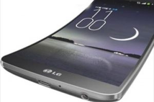 LG ilk esnek telefonu tanıttı!