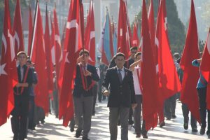 İneg&ouml;l'de 29 Ekim coşkusu