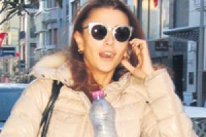 &Ouml;zge'nin sırrı ortaya &ccedil;ıktı...