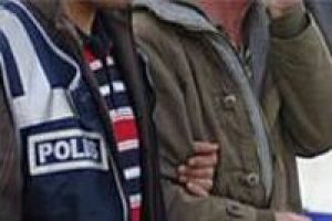 Kırmızı b&uuml;ltenle aranan şahıs yakalandı