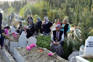 4 kişinin &ouml;ld&uuml;ğ&uuml; kavgayla ilgili 3 g&ouml;zaltı
