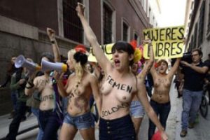 İspanya'dan FEMEN T&uuml;rkiye'ye destek