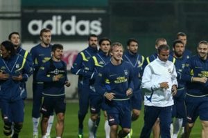 Fenerbah&ccedil;e'de Bursaspor ma&ccedil;ı hazırlıkları s&uuml;r&uuml;yor