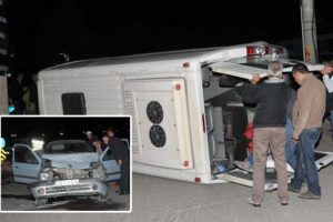 Otomobil servis minib&uuml;s&uuml;n&uuml; devirdi: 8 yaralı