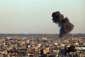 İsrail'den Gazze'nin g&uuml;neyine hava saldırısı