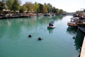 Manavgat Irmağı'na atlayarak intihar etti