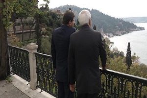 Davutoğlu,İran Dışişleri Bakanı ile boğazı seyretti