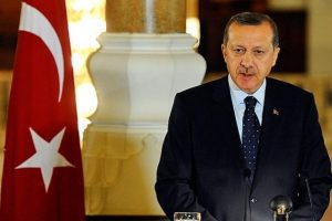 Başbakan Erdoğan'dan 'dikizci' davası!