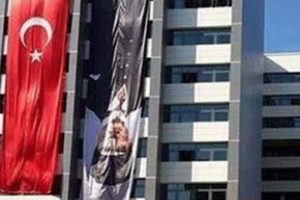 G&ouml;k&ccedil;ek'in diline d&uuml;şen hata!