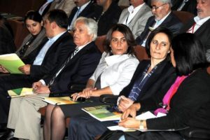 Aysel Tuğluk "Devlet ge&ccedil;mişiyle y&uuml;zleşmekten ka&ccedil;ınıyor"