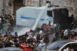 Polise 50 yeni zırhlı TOMA