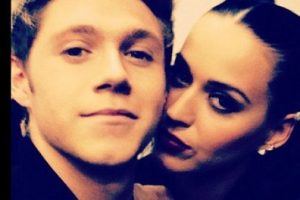 Katy Perry hayranlarını b&ouml;yle şaşırttı...