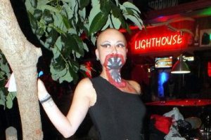 Marmaris'te renkli cadılar bayramı eğlencesi
