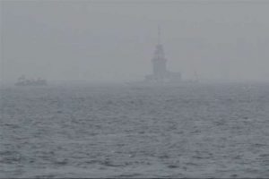 Mega kent g&uuml;n&uuml; sisle uyandı