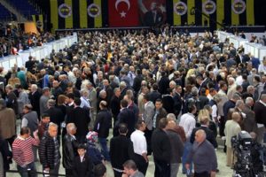 Fenerbah&ccedil;e'de Yamen Uzun adaylıktan &ccedil;ekildi!