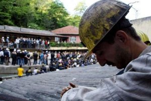 Madenin başkenti madenci bulamıyor