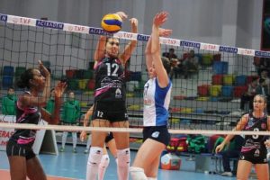 Bursa B&uuml;y&uuml;kşehir Belediyespor set vermeden kazandı