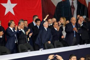 Yıldırım'dan sert başkanlık konuşması