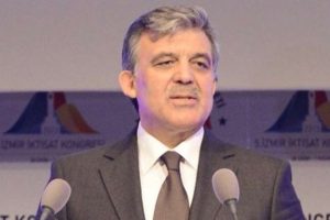 Cumhurbaşkanı G&uuml;l yurda d&ouml;nd&uuml;