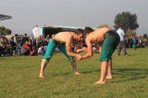20 bin lira i&ccedil;in g&uuml;reştiler