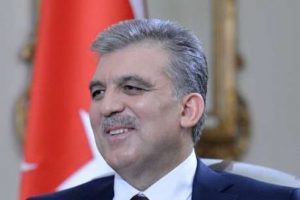 G&uuml;l, Aziz Yıldırım'ı tebrik etti
