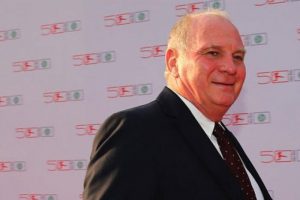 Hoeness'in başı vergi ile belada