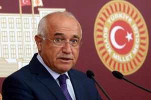Anayasada uzlaşmaya hen&uuml;z varamadık