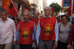 Mersin'de "Barış ve &Ouml;zg&uuml;rl&uuml;k Y&uuml;r&uuml;y&uuml;ş&uuml;"