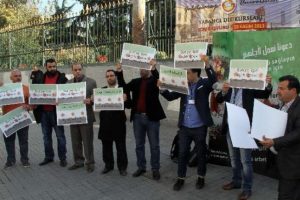 Suriyelilerden a&ccedil;lık grevi