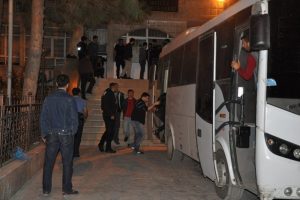 Molotoflu saldırganlar tutuklandı