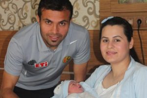 H&uuml;rriyet'in babalık sevinci!