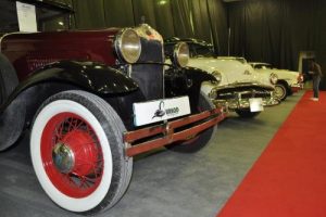 Otoshow'da klasik araba r&uuml;zgarı