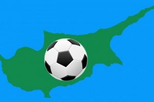 Kıbrıs'ta "futbol" birleşiyor