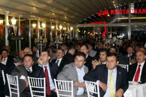 AK Parti'den birlik yemeği