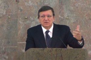 "Krizin sebebi sorumsuzluk ve bor&ccedil;lanmalardır"