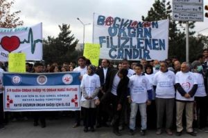 Organ bağışına dikkat &ccedil;ekmek i&ccedil;in y&uuml;r&uuml;d&uuml;ler