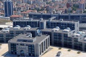 D&uuml;nyanın en b&uuml;y&uuml;k adliyesi davalık oldu