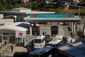 Balyoz firarisi sınırda yakalandı